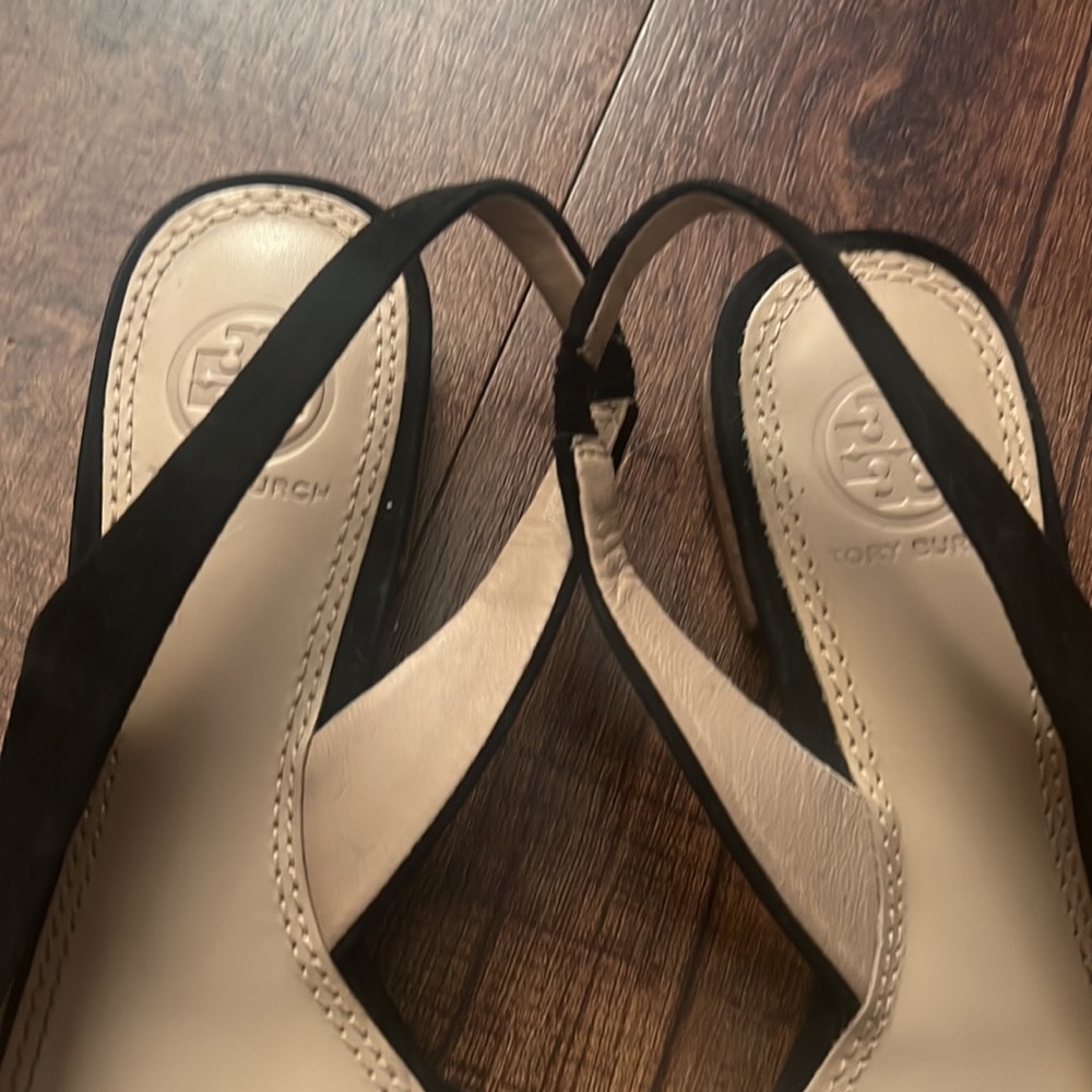 Tory Burch Black Pointed Slingback Flats - Picture 3 of 11